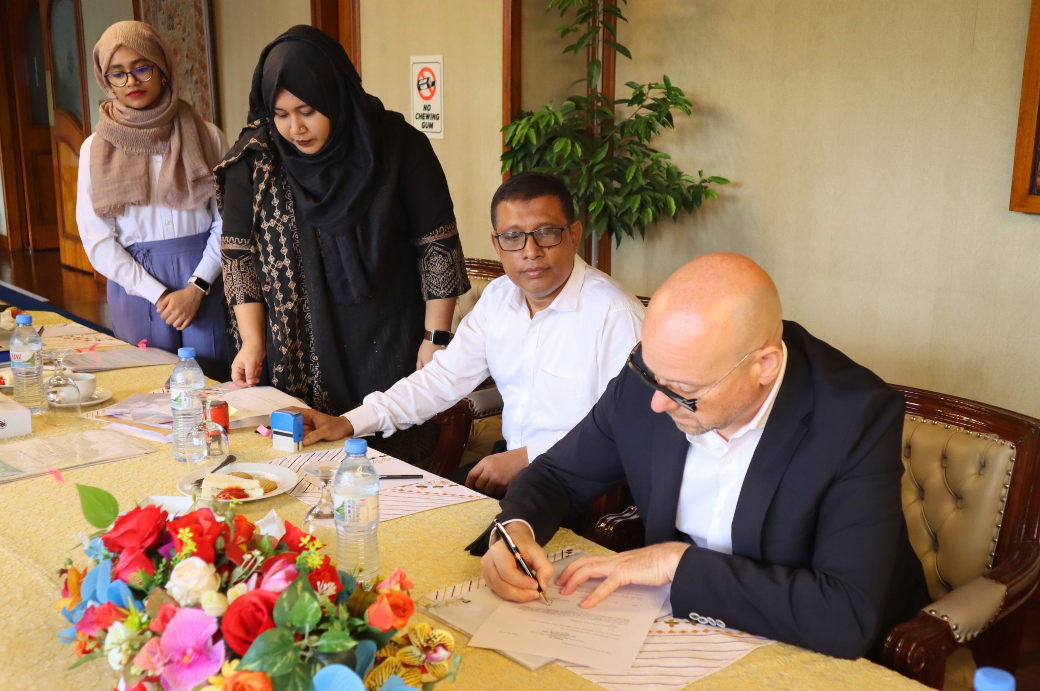 Hop Lun Acquired Lintas